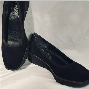 Rieker Doris 70 Black Woman’s Shoes Sz 8